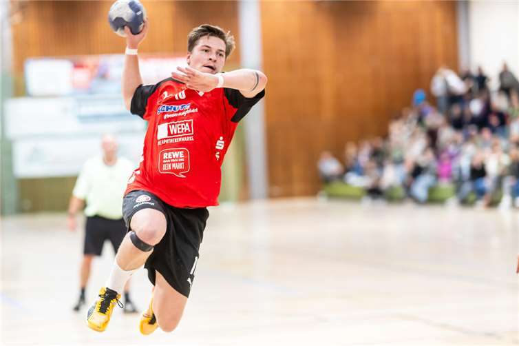 Das Spiel blieb bis zum 10:10 weiter ausgeglichen, doch dann erwischten die Jungs vom HVV angeführt vom treffsicheren Jan Waldgenbach eine starke Phase.  Foto: Stefan Loeser