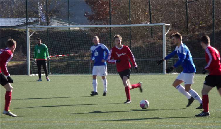 Das Spiel gegen Löf verloren die Kicker aus der Quellenstadt. privat