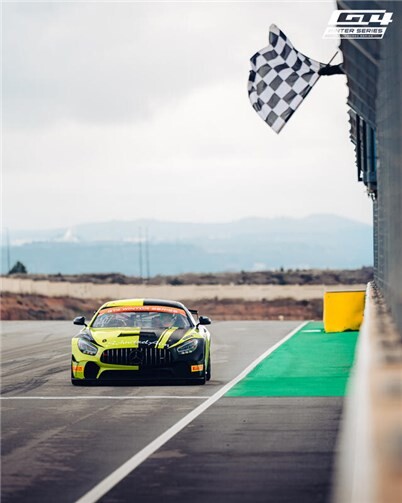 Das Sprintrennen gewann der 19-jährige Nachwuchssportler mit einem souveränen Start-Ziel-Sieg.