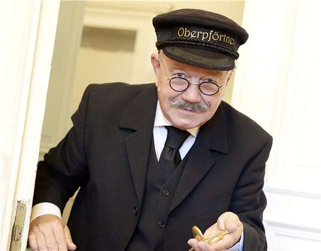 Das Stationen-Theater mit dem Oberpförtner Müller ist ein Publikumsmagnet. Privat