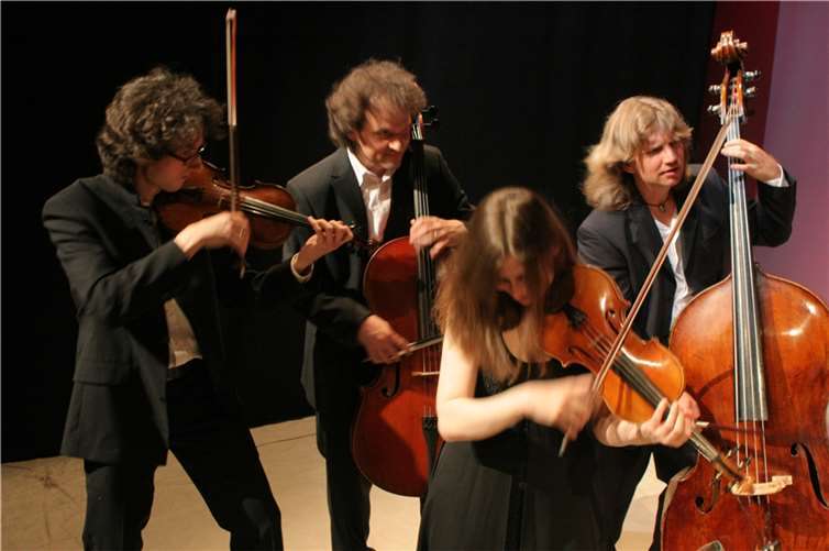 Das Streichquartett String Thinghat eigenen Stil in der Musikwelt etabliert. Quelle: Landesmusikakademie Rheinland-Pfalz e.V.