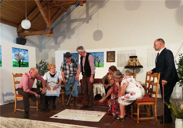 Das Stück „Kirschgärten, Erinnerungen an eine vergangene Zeit in Heimerzheim“ wird erneut aufgeführt. Foto: Privat