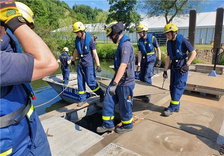 Das THW Cochem baute wieder mit an der Brücke in Ettelbrück.