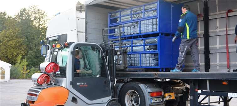 Das THW leistet wichtige Hilfe in Griechenland. Hilfsgüter werden transportiert.Foto: THW