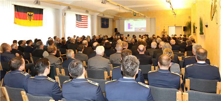 Das Taktische Luftwaffengeschwader 33 hatte zum Aschermittwochstreff eingeladen. Fotos: TaktLwG33