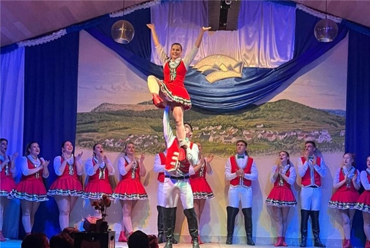 Das Tanzcorps der Prinzengarde Mayen.Fotos: Daniel Hellen