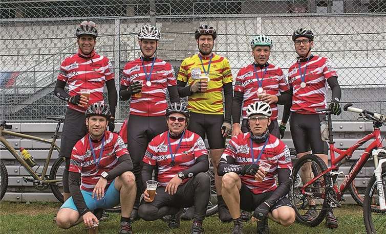 Das Team „Achterjet“ wurde durch eine starke Leistung bestes einheimisches Team. privat