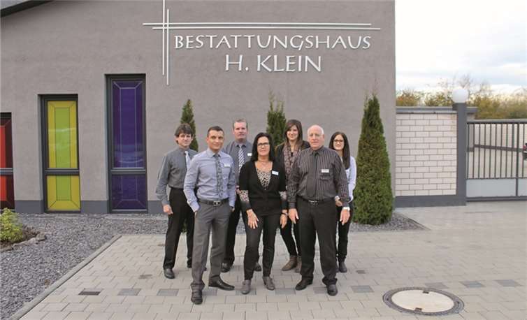 Das Team: Alexander Schulz, Christoph Klein, Guido Kohnz, Birgitt Klein, Tanja Kievernagel, Heinz Klein und Nina Schlich. (v.l.n.r.) Walter Pfeiffer