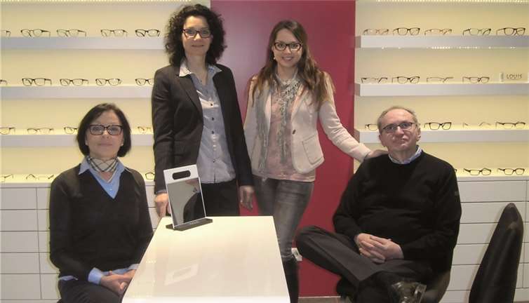 Das Team Augenoptik Schofer in den neuen Räumlichkeiten.privat