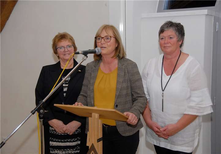 Das Team Hella Holschbach, Andrea Frorath und Karin Gschiel (von links) hatte den außergewöhnlich gut besuchten vierten Frauentag in der VG Dierdorf organisiert.