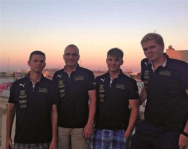 Das Team High Performance in Italien. privat