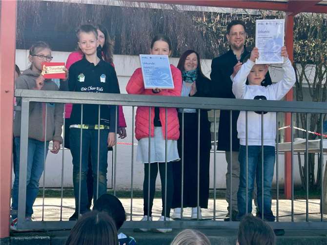 Das Team „Katholische Grundschule Villip“ erhielt die Auszeichnung in Gold beim „StadtRadeln“. Foto: Gemeinde Wachtberg