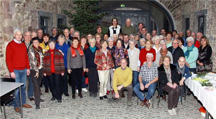 Das Team Stauden- und Bankpflege bei ihrerAdventsfeier in der Festung Ehrenbreitstein. Fotos: BUGA-Freunde Koblenz