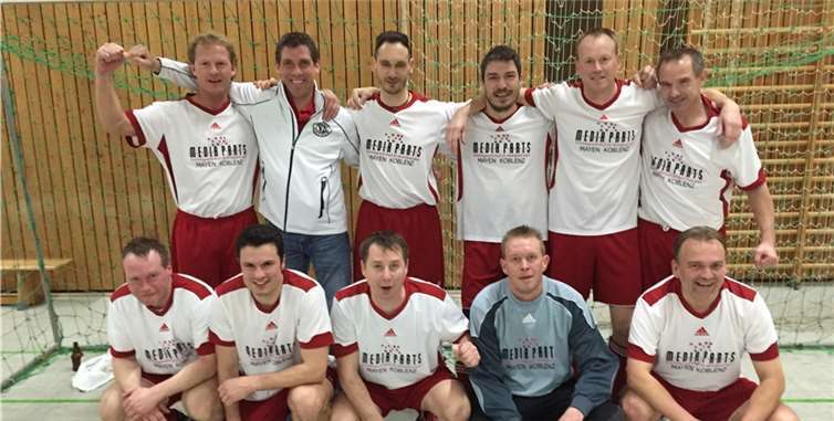 Das Team U40: hintere Reihe v.l.: Heino Waldorf, Betreuer Stefan Ternes, Bernd Bleser, Jörg Hermann, Stefan Pichler, Markus Conrad; vordere Reihe v.l.: Wolfgang Janson, Andreas Fuchs, Mufid Nasic, Thomas Pichler, Uwe Klöckner.
