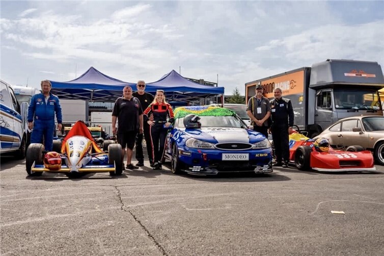 Das Team Varona Racing aus Mayen beim 53. Oldtimer Grand Prix Nürburgring.