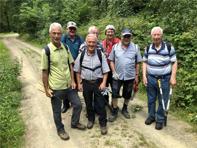 Das Team Wolfsdelle auf dem Premiumwanderweg. Foto: privat