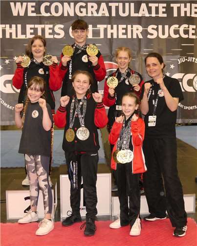 Das Team auf der Fibo. Quelle: Tomburg Boxing Rheinbach