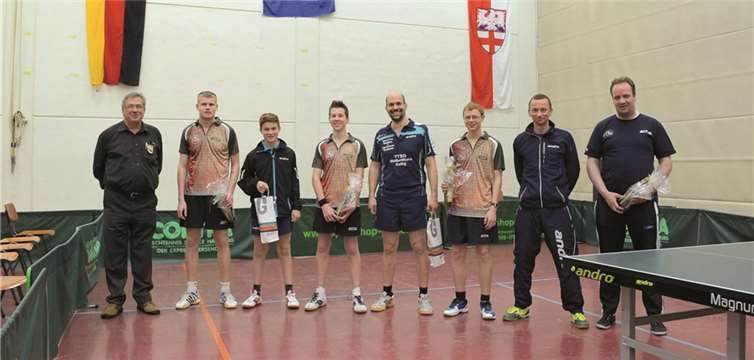 Das Team beim Intercup 1 gegen Den Haag. privat