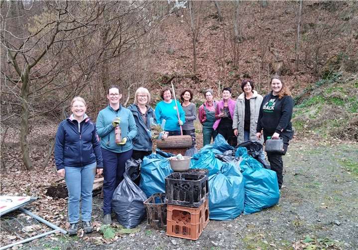 Das Team der Aufräumaktion in Bad Bodendorf.  Fotos: privat