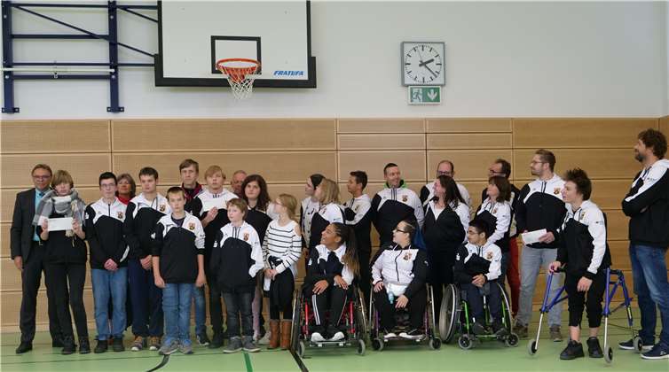 Das Team der Christiane-Herzog-Schule freute sich über seine Auszeichnung.Privat