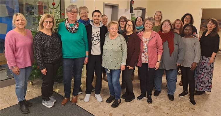 Das Team der Kita Sankt Elisabeth Kruft mit der Gesamtleiterin. Foto: Norbert Missong