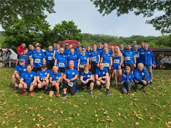 Das Team der LG Laacher See beim Murrelauf in Sinzig-Westum.  Foto: Anita Massion