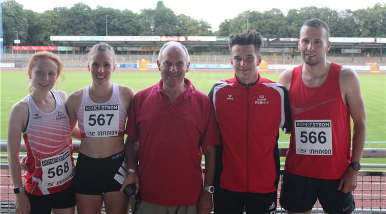 Das Team der LG in Trier: Hannah Geisen, Sandra Teller, Trainer W. Wirth, Felix Frieb-Preis und Christian Steffes. Foto: privat