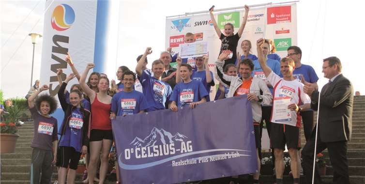 Das Team der Realschule startete über die Fünf-Kilometer-Strecke und setzte sich aus Schülerinnen und Schülern aller Klassenstufen zusammen, die das Mindestteilnehmeralter erreicht hatten.privat