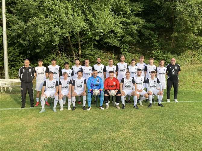 Auswärtspunkt ergattert Das Team der SG Vinxtbachtal-Brohl. Foto: privat
