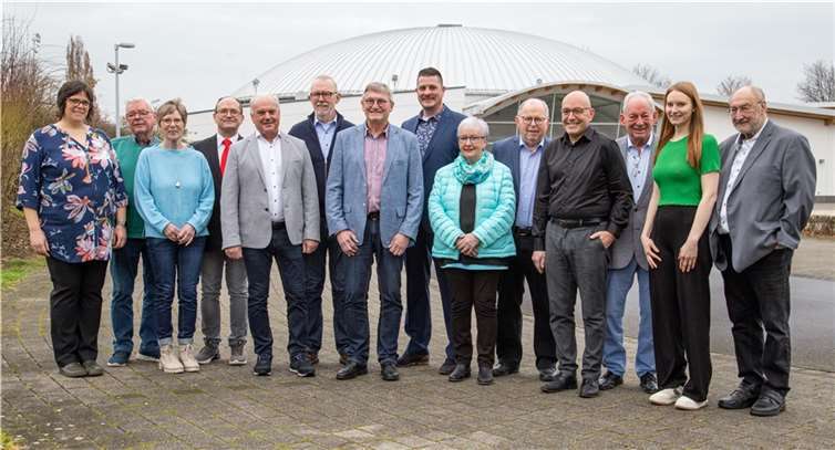 Das Team der SPD für den Ochtendunger Gemeinderat. In der Mitte vorne: Lothar Kalter, amtierender Ortsbürgermeister und erneuter Kandidat zur Wahl des Ortsbürgermeisters. Foto: privat