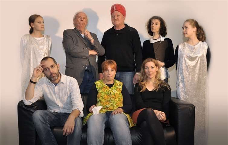 Das Team des Amateurtheaters „die-oase“. privat