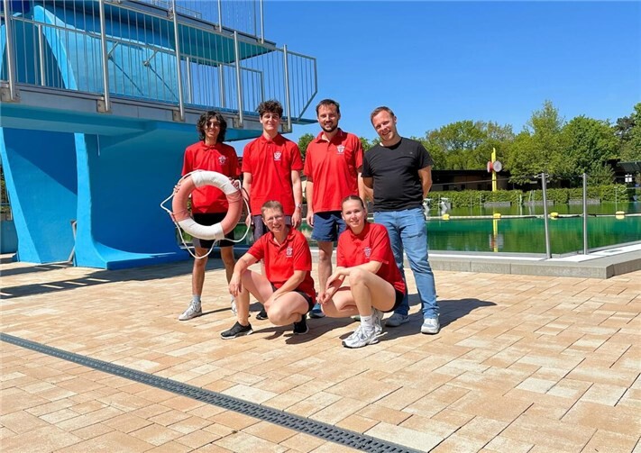 Das Team des Freibads Andernach freut sich darauf, allen Besucherinnen und Besuchern eine schöne und erlebnisreiche Freibadsaison zu bereiten.Foto: Stadtverwaltung Andernach / Regina Unruh