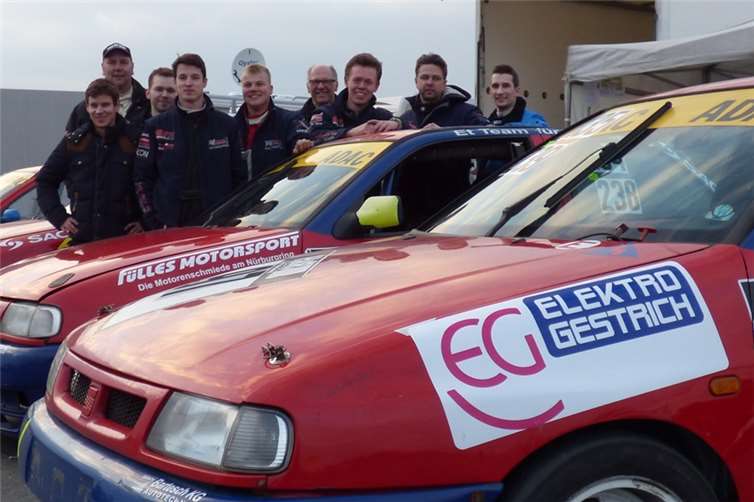 Das Team des GMC war mit den ersten Testfahrten der Saison sichtlich zufrieden. privat