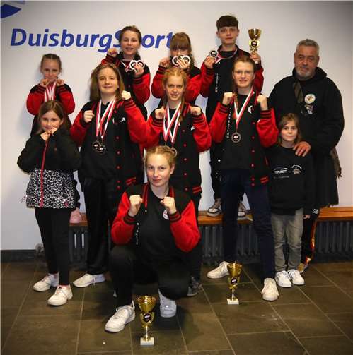 Das Team in Duisburg. Quellen: Tomburg Boxing