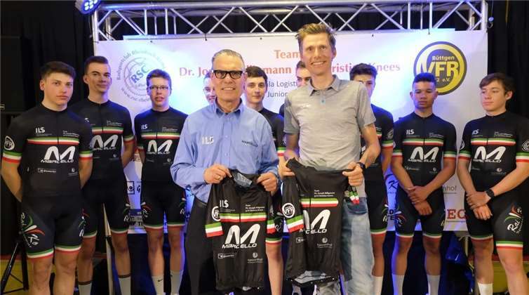 Das Team mit Prof. Dr. Peter Billigmann und Christian Knees. Foto: Edith Billigmann