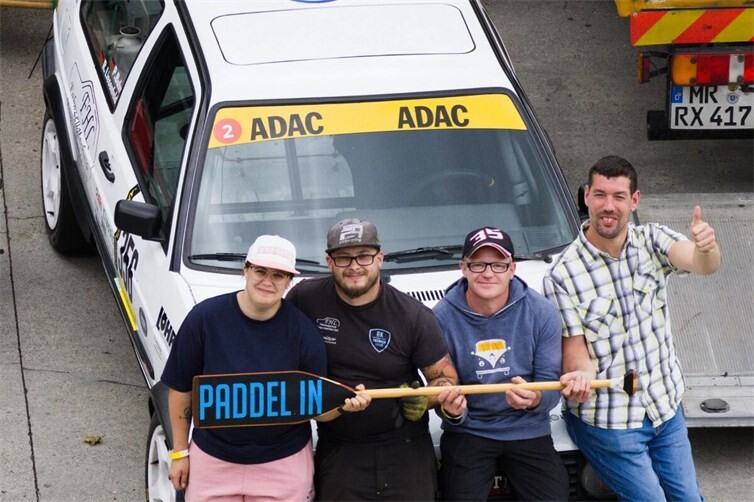 Das Team rund um Ralph Liesenfeld (2.v.R) und Patrik Buhr (1.v.R)