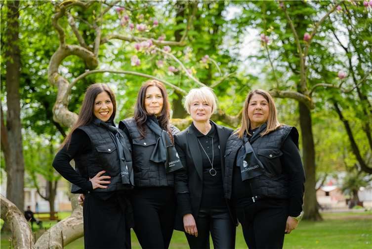 Das Team um Sabrina die Mauro (l.) freut sich über viele Kundinnen und Kunden.  Foto: privat