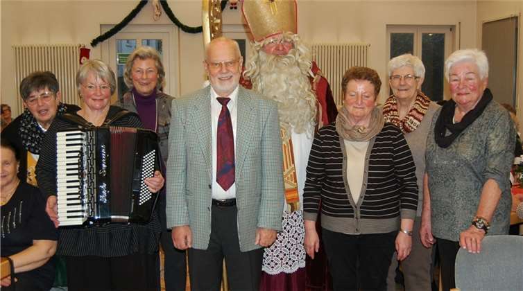 Das Team um Viktor Ziegler verwöhnte die Senioren.FA