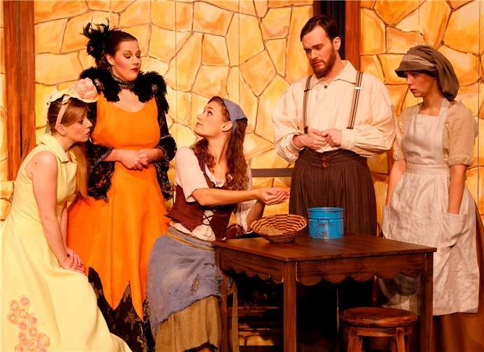 Das Theater Liberi präsentiert Aschenputtel im Stadttheater Rheinbach. privat