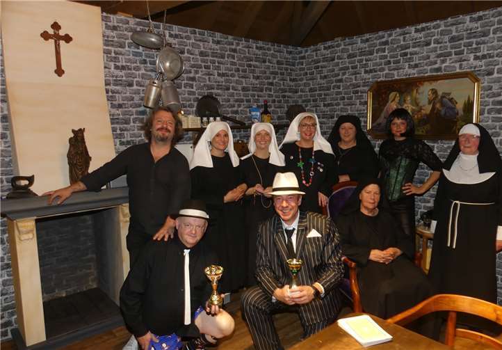 Das Theaterensemble Dohr begeisterte bei ihrerdiesjährigen Aufführung mit der Komödie „Nonnenpoker“.Fotos: TE