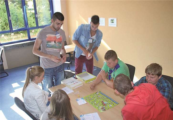 Das Thema Politik wurde den Remagener Schülern spielerisch näher gebracht.privat