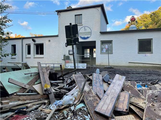 Planungen für Wiederaufbau des Nostalgiebades laufen an Das Thermalbad in Bad Bodendorf im Herbst 2021. Foto: ROB