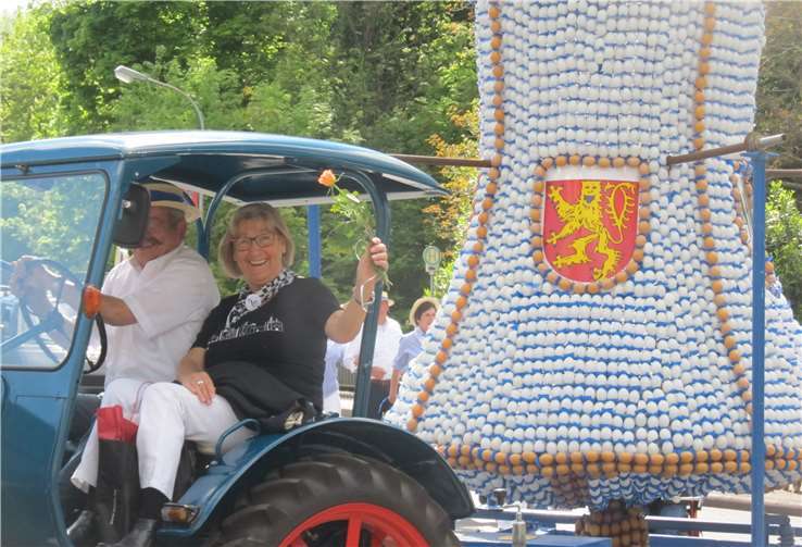 Das Traditionssymbol der Eierkrone. -PS-