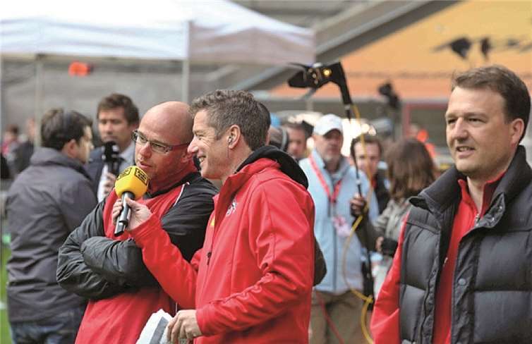 Eine „Ära“ geht zu Ende Das Trainerduo Carsten Vozic und Jörg Bröckelmann war am Erfolg in der Saison 2012/2013 maßgeblich beteiligt. Privat