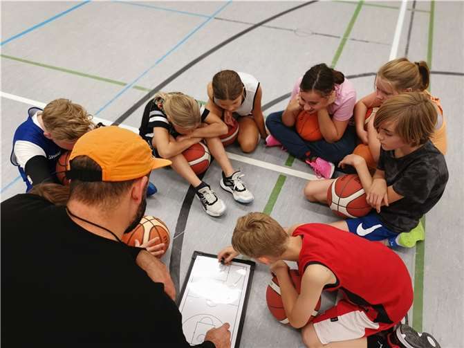 Das Training findet immer dienstags und freitags von 17 bis 18.30 Uhr in der Miesgesweghalle in Linz statt. Foto: privat