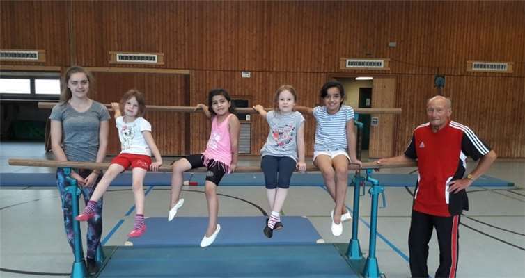 Das Training findet seit Ende der Sommerferien jeden Freitag von 16.30 bis 18.30 Uhr in der Sporthalle der Grundschule/Burgwegschule (Greimerstalweg/Burgweg) in Burgbrohl statt.privat