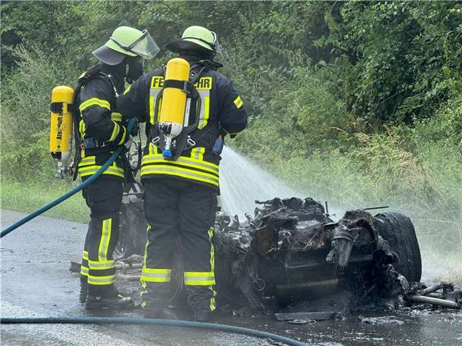 Das Trike stand zuvor in Vollbrand. Foto: Freiwillige Feuerwehr Königswinter