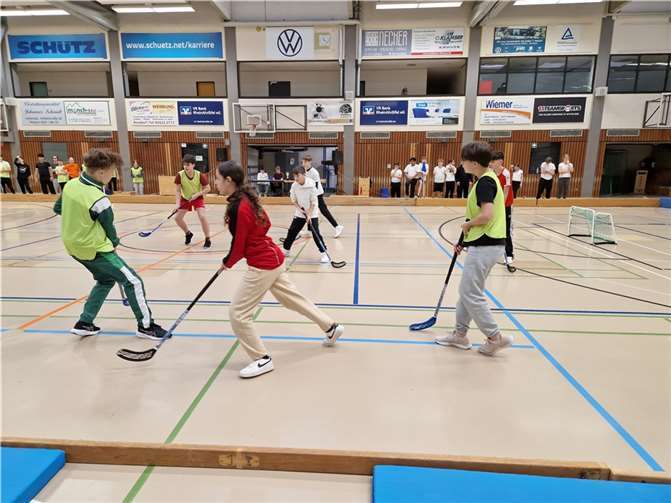 Das Turnier wurde von der Fachschaft Sport organisiert und zog zahlreiche Schülerinnen und Schüler an.  Foto: Sarah Späth