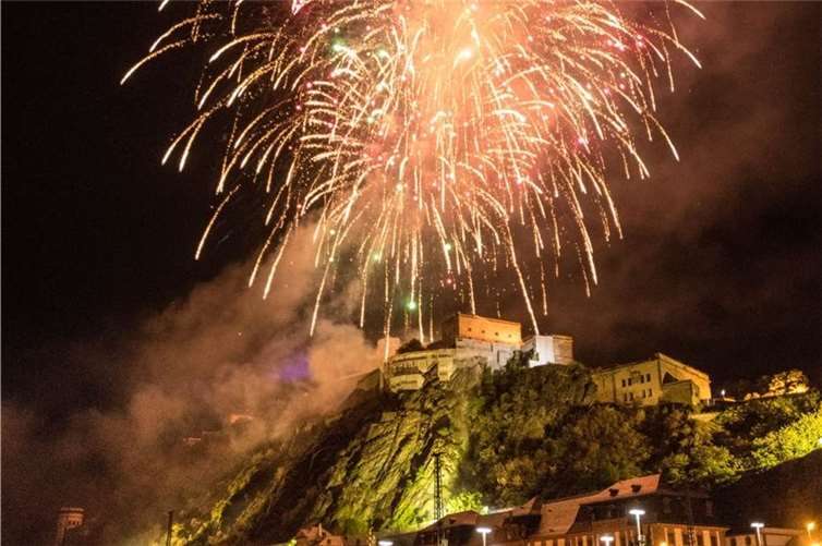 Das Veranstaltungshighlight lassen sich Jahr für Jahr rund 150.000 Besucher:innen nicht entgehen und freuen sich auf das vielseitige Koblenzer Sommerfest.  Foto: Dominik Ketz
