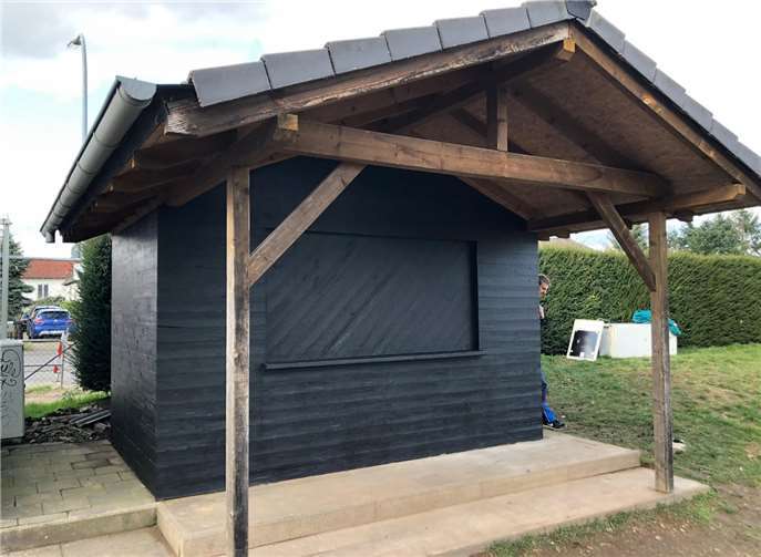 Das Verkaufshaus vor der Sanierung.Quellen: SC Rhein-Ahr Sinzig 1910